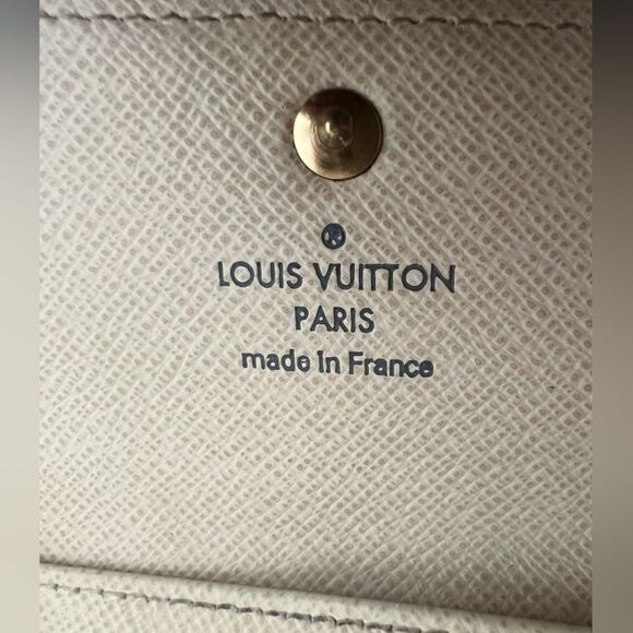 LOUIS VUITTON Damier Azur Key Case - Picture 12 of 13